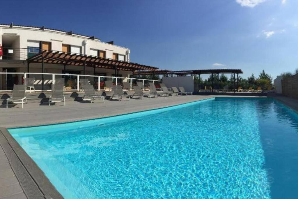 104 Douce Provence Au Calme Face A La Piscine Apartment Éguilles Exterior foto